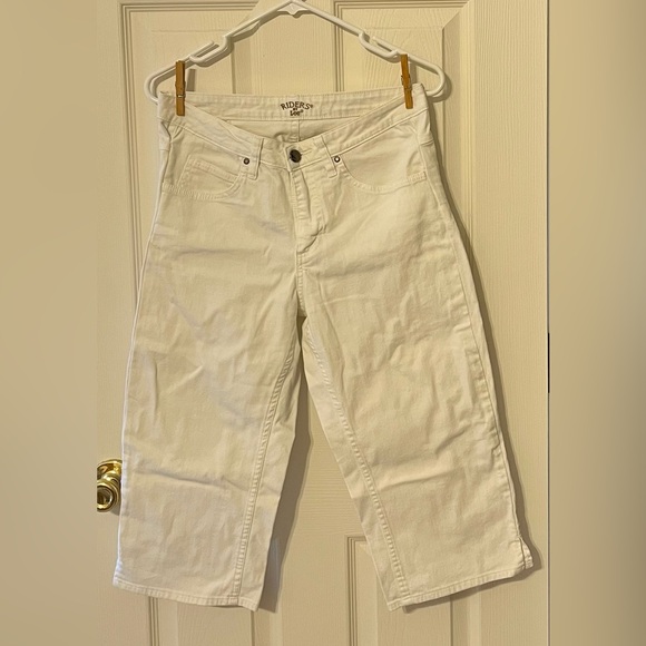Levi's Denim - Levi's White Capris Jeans High-Waisted